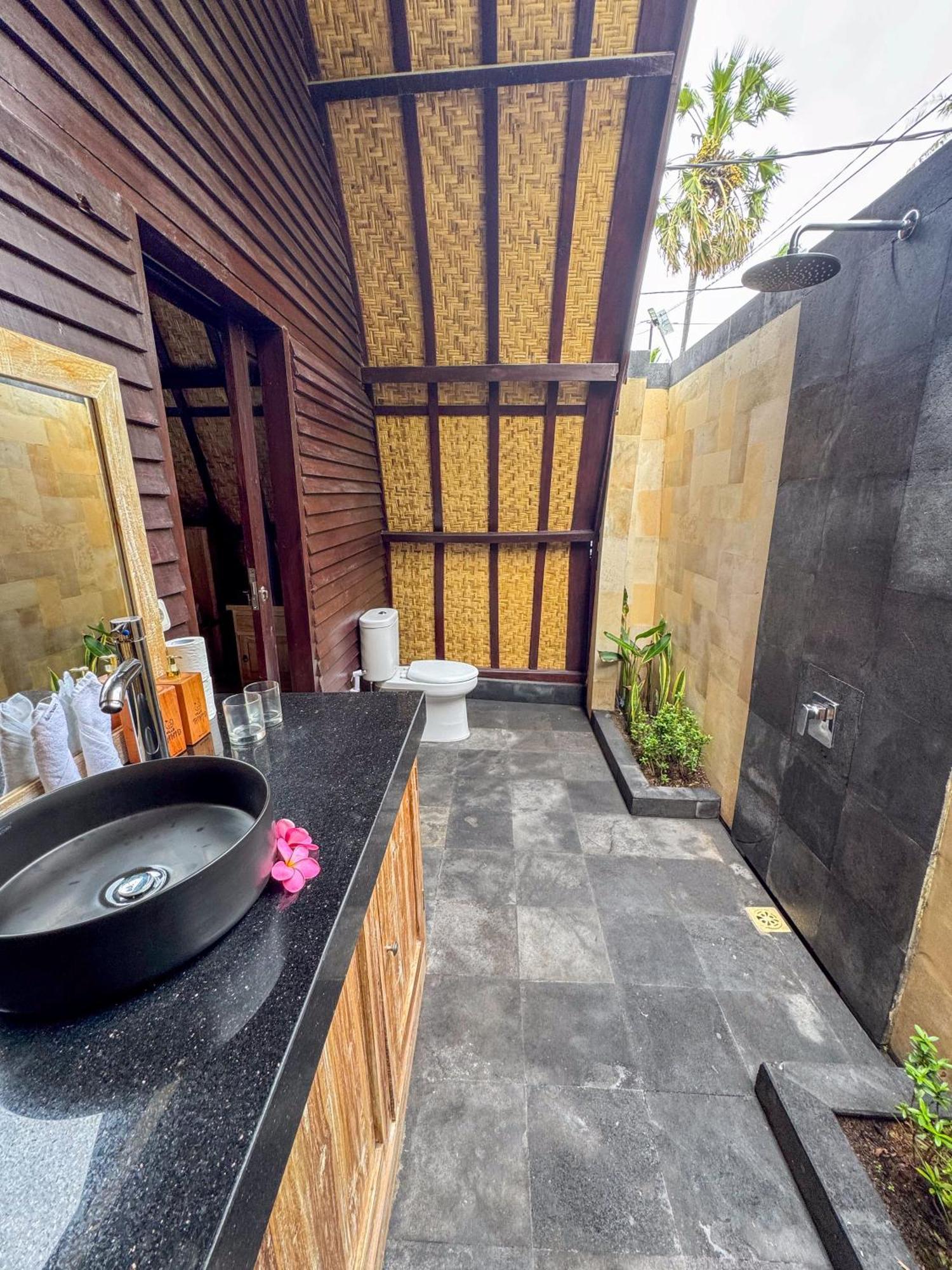 Villa Tahid Gili Air Exterior foto